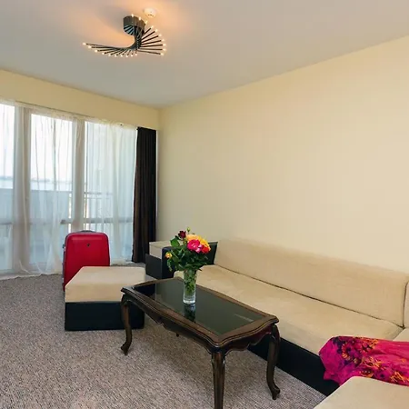 Viand Σάνι Μπιτς