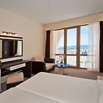 Viand 4*